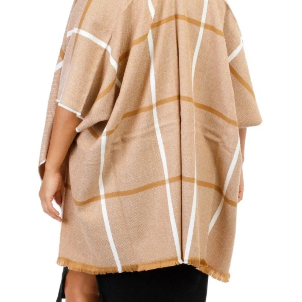 Vince Camuto Tan and White Striped Women’s Plaid Print Fringe Ruana